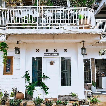 Imah Seuri By Kaya Rooms Tutugan ภายนอก รูปภาพ