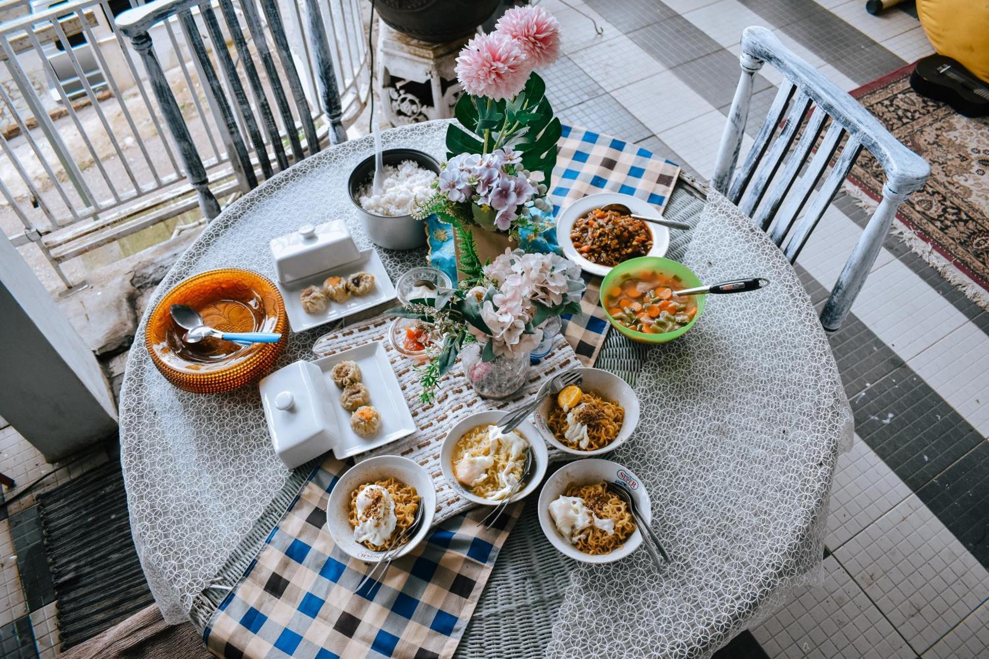 Imah Seuri By Kaya Rooms Tutugan ภายนอก รูปภาพ