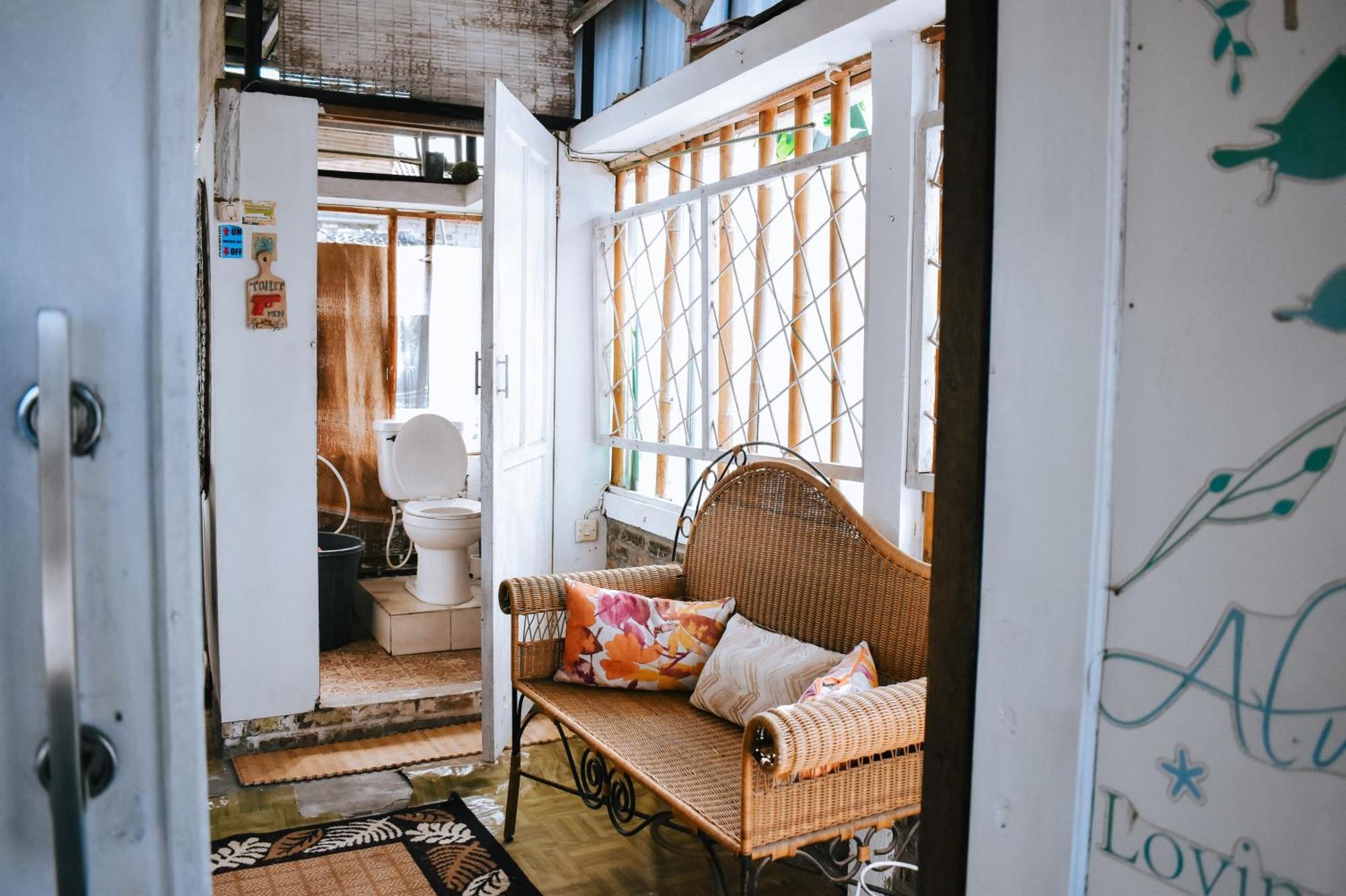 Imah Seuri By Kaya Rooms Tutugan ภายนอก รูปภาพ