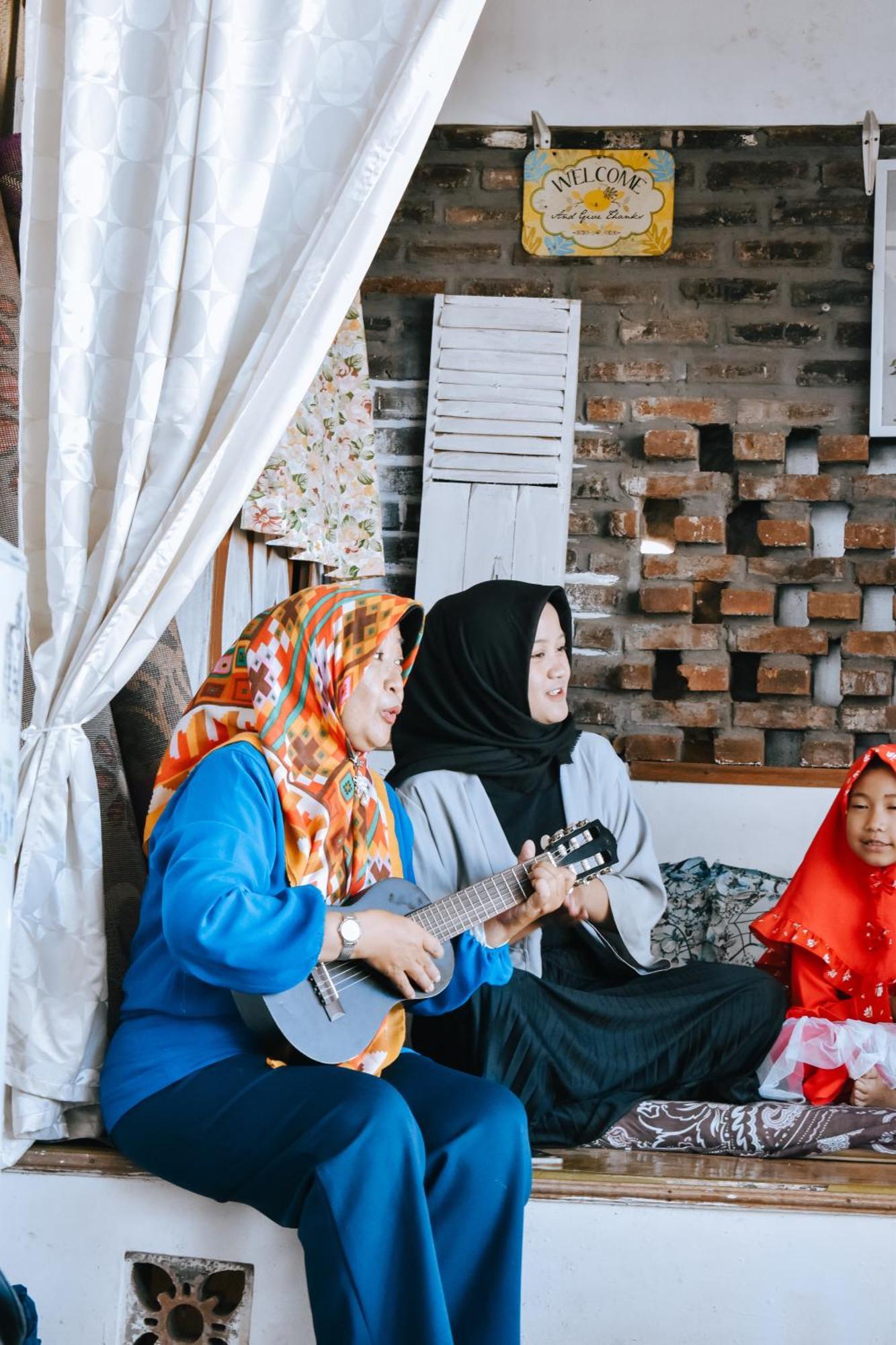 Imah Seuri By Kaya Rooms Tutugan ภายนอก รูปภาพ